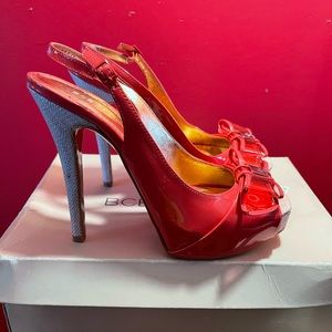 BCBGeneration Coral patent pump. Raffia heel.